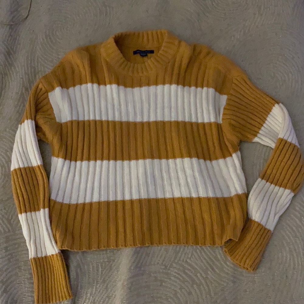 American eagle sweater